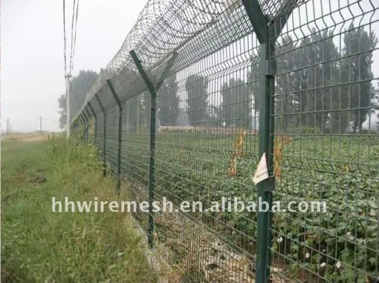 white pvc coated welded wire mesh fence