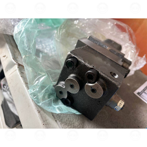 PILOT VALVE 723-60-28100/ 7236028100 for mining bulldozer D275A-5D