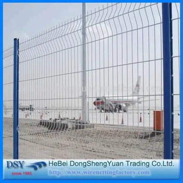 High quality 3D welded wire mesh fence/welded wire fence panels