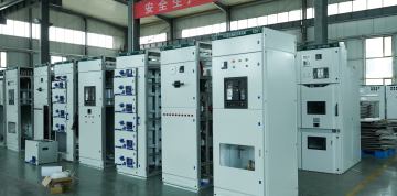 Low pressure draw-out switchgear