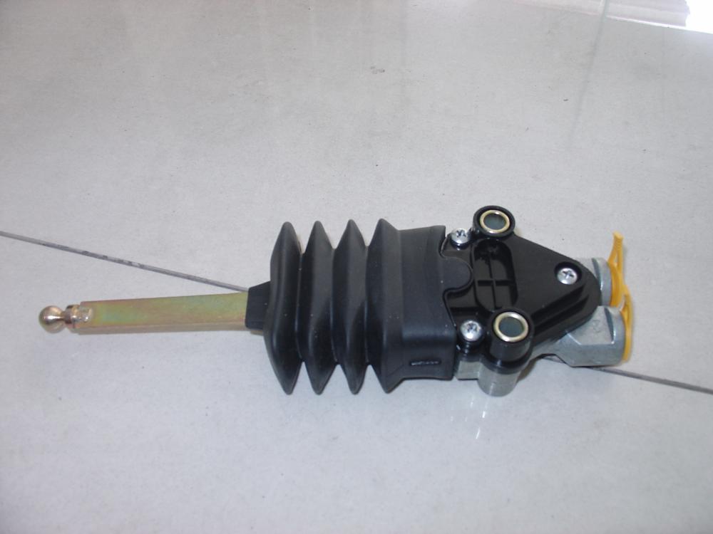 SCANIA TRUCK LEVELLING VALVE