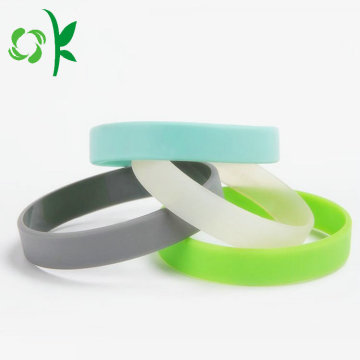 Braccialetti in silicone Glow In The Dark dal design unico