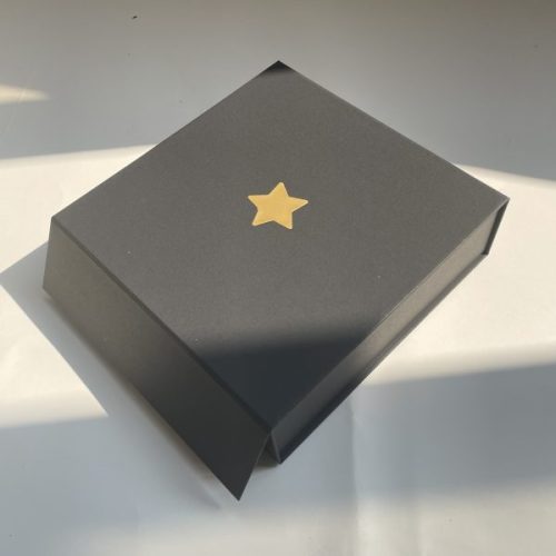 Luxury Magnet Closure Hoodie Paper Clothing Box