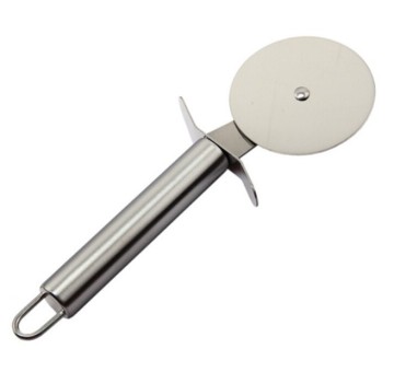 Customized Logo Wheel Blade Non-Stick Pizza Cutter for Banquet Use - Wholesale Supplier