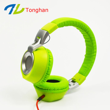 Cheap Oem logo headphone promotional headphones as take away gift
