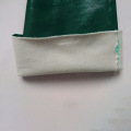Зеленые перчатки 65 см с песочной отделкой