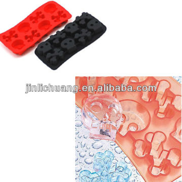 2013 latest Skull Heads shape silly silicone cake mould