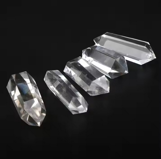 Natural transparent quartz healing stone