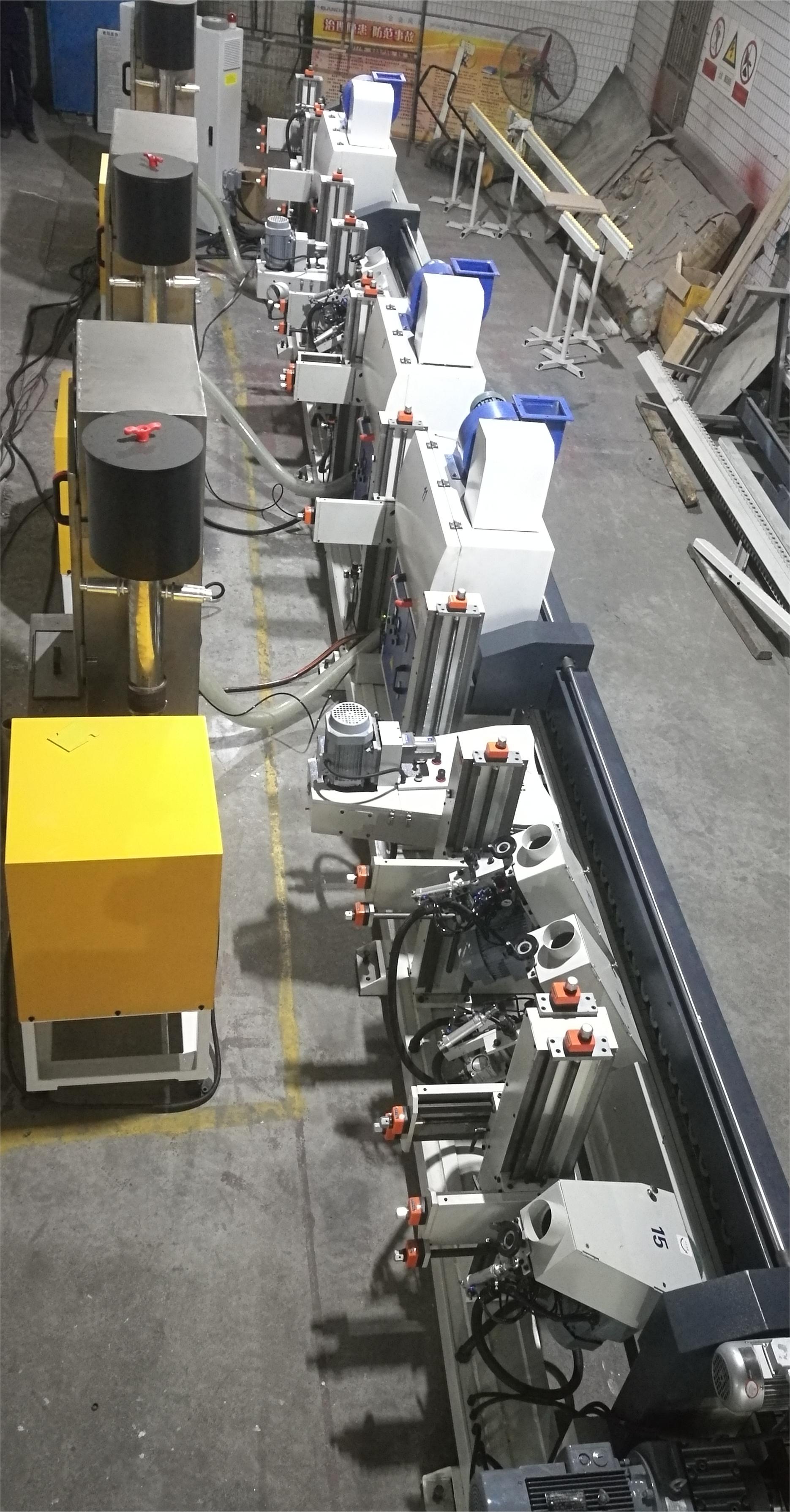 Automatic UV Paint Linear Vacuum Edge Sprayer
