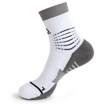 Customized Trail Running Socks: OEM, ODM, and Customizable Options from Vietnam, North America, and the Middle East