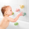 שפריץ מים צעצוע לאמבטיה מסיליקון לתינוקות