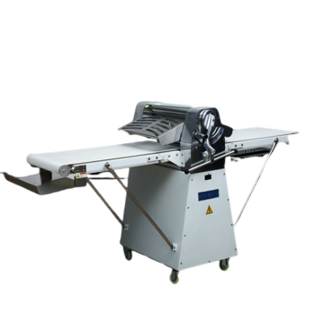 Hot Selling 650 Commercial Pizza Dough Sheeter with Conveyor Belt for Bakery Industry
