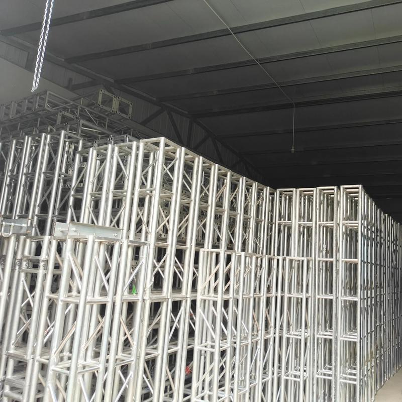 Quick-Assembly Modular Truss
