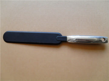 cake shovel