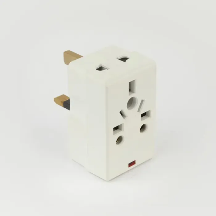 Toma de corriente europea P7032