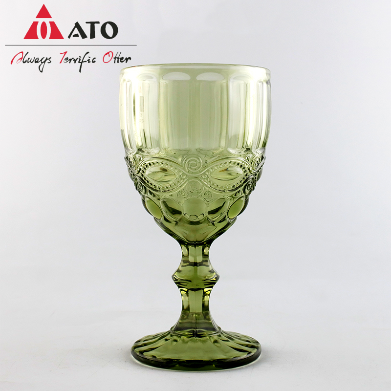 Wholesale Party Gifts Drinking Relief Goblet Glass Cup