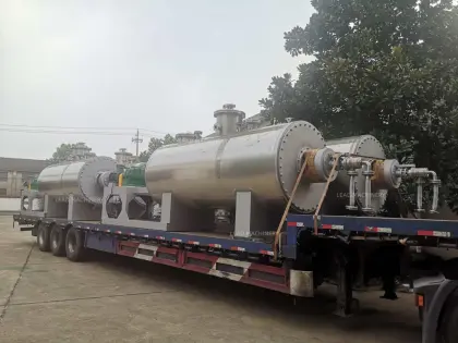 Industrial vacuum rake dryer for paste materials