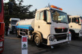 HOWO 4 X 2 3000 gallon vattentank för lastbil