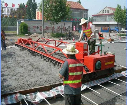 Concrete Paver Machine: Mini Road Paver & Asphalt Paver Machine
