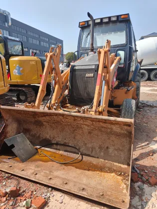 CASE 580 580M Backhoe Loader