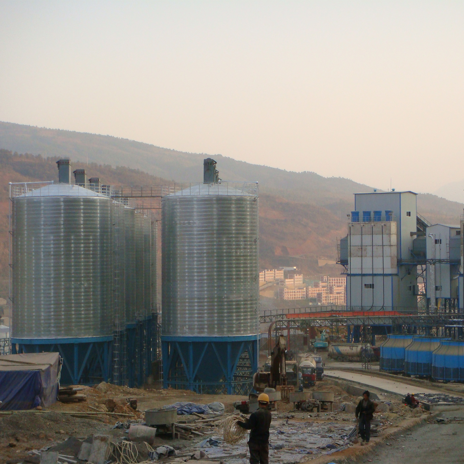 Spiral steel plate silo for cement plant