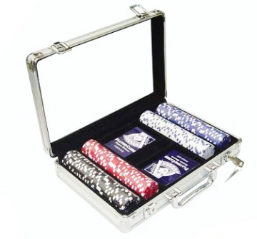 poker set 200 chips denominated