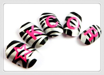 2015 hot sale eco friendly letter glitter art fake Nails set