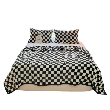Wholesale 2023 Winter Plaid Blankets: Soft, Thick, and Stylish Flannel Throws