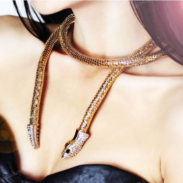 Super Popular Punk Metal Snake Thick Waist Chain Necklace With Magnet