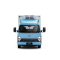 Wuling Longka refrigerated truck with dual rear wheels