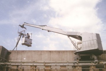 Highly Automated Cdgb Swing Arm Rail Mounted Window Cleaning Platform
