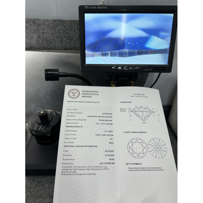 เพชร 1.07CT Fancy LightI Yellow Lab เพชร I VS1 2EX