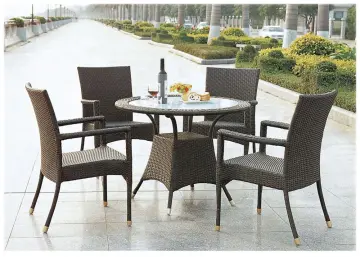 Hotel PE Rattan Wicker Furniture Round Patio Set