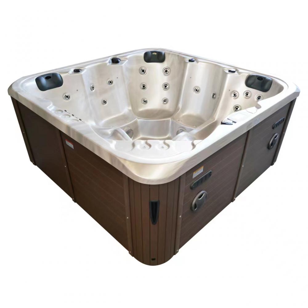 Acrylic Outdoor Spa Freestanding Jacuzzi Hot Tub