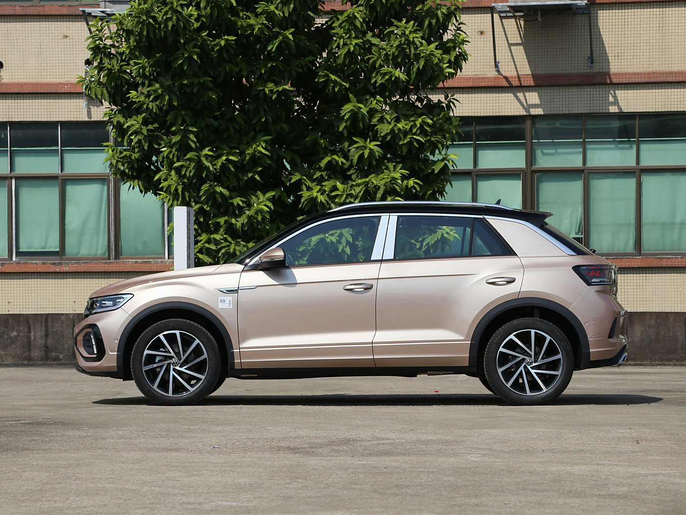 VW T-ROC 280TSI DSG 2WD Compact SUV