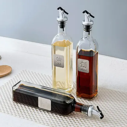 Sauce and seasoning bottle