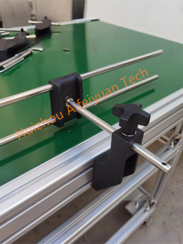 Adjustable Side Guide Rails, Mounting Brackets, and Star Knob for Conveyor Machine: Precision Alignment Solutions