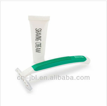 hotel cheap travel shaving kit