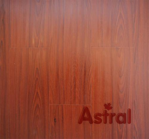 Handscraped Grain Laminate Flooring  (9106B)