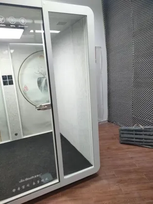 Professional soundproofing audio recording room