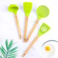 Mango de bambú Los juegos de utensilios de cocina de cocina de silicona