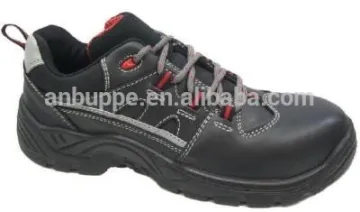groundwork female boots / safety shoes for women