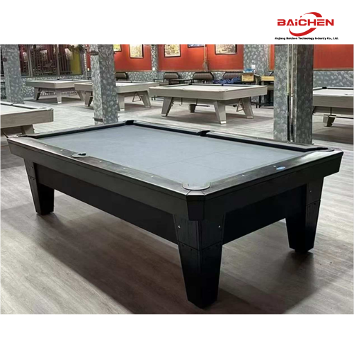 ahşap bacaklı bilardo masası klasik tasarım