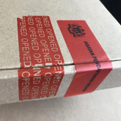 Tamper evident total transfer security void label