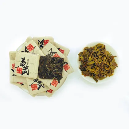 Yunnan Organic Pu'Er Tea Yiwu Ancient Tree Raw Tea Soup with Rich Taste