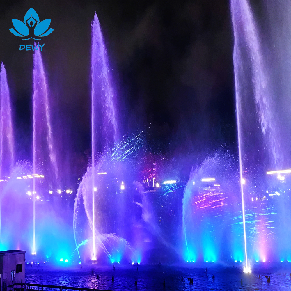 Outdoor dance fountain