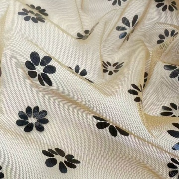 Gänseblümchen-Mesh aus Polyester mit schwarzem Foliendruck