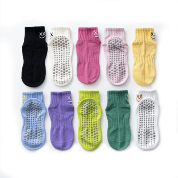 Wholesale Custom Grip Socks: High Quality Ankle Sport Socks with Yoga Girl and Smile Embroidered Pattern