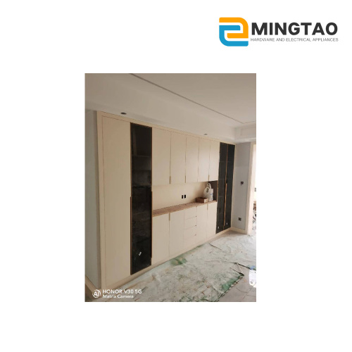 Minimalist Özel Yüzen Şarap Rafı Dolabı