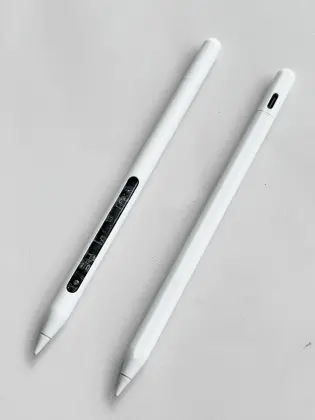 Capacitive pen with find my function